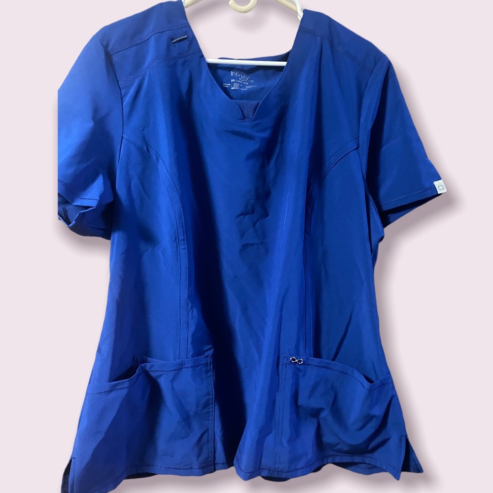2XL Cherokee Infinity Scrub Top NWT